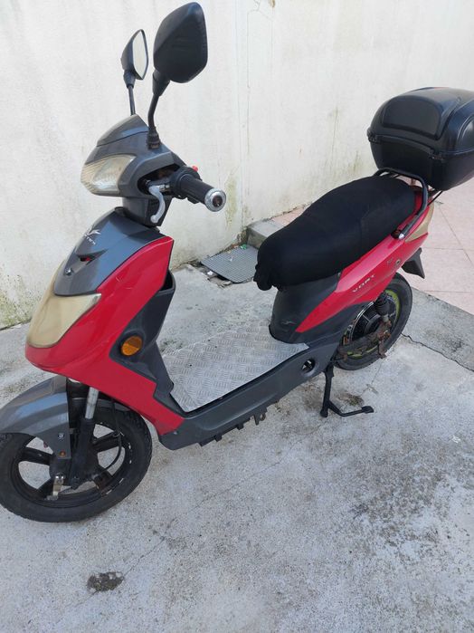 Vendo mota eletrica