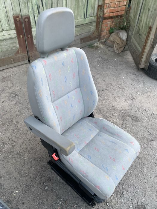 Сидение пилот Mercedes Sprinter Volkswagen LT сідушка пілот трактор