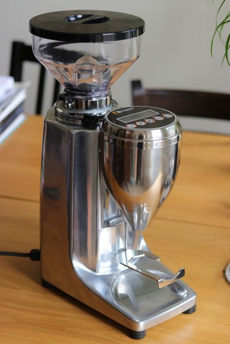 Професійна кавомолка. Кофемолка прямого помола Quamar M80E