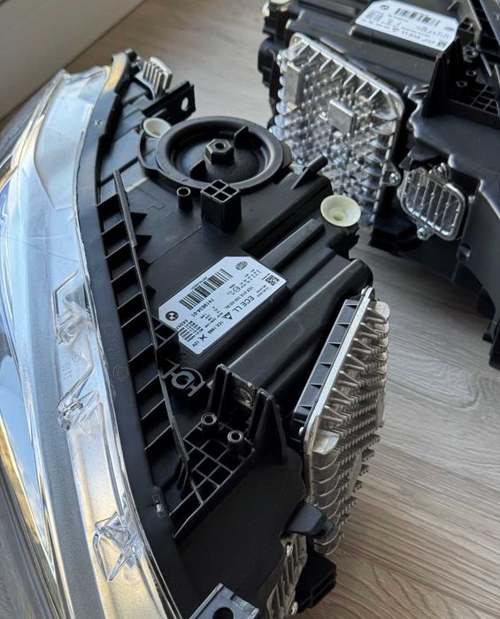 Комплектні передні фари Full LED для BMW 3 Series F30/F31 Hella