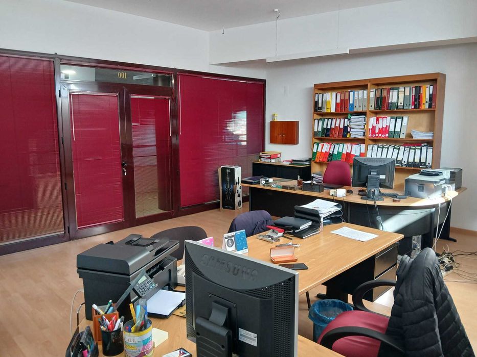 Escritório centro de Vila Nova de Gaia - Centro Comercial D'Ouro