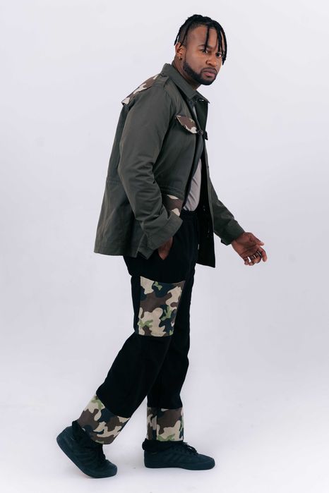 Conjunto militar  exclusivo, novo, marca de design.