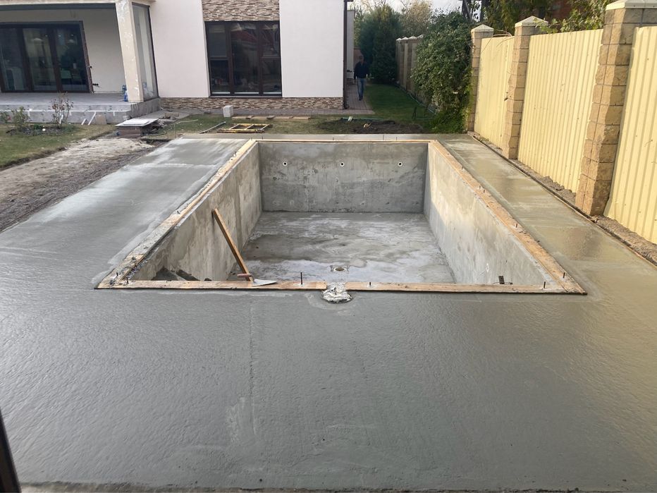 Строительство бетонных бассейнов в Днепре и области