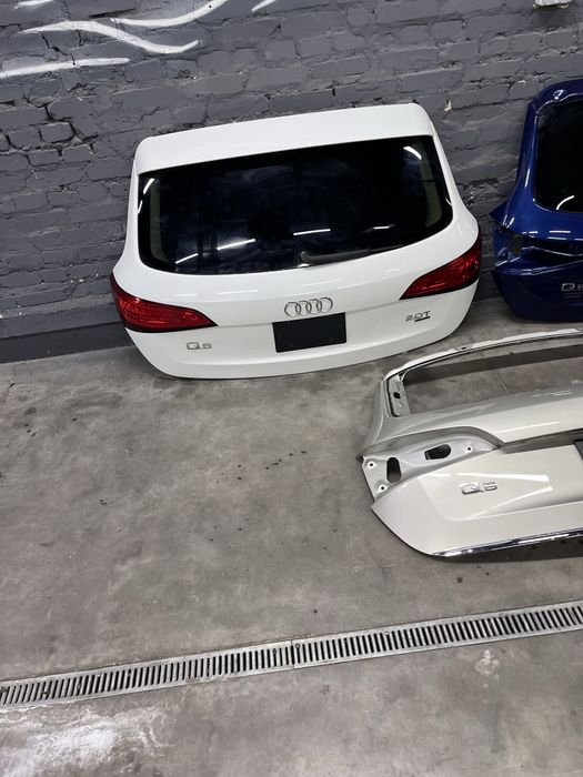 Ляда кришка багажника задня дверка кришка Audi Q5 8r0