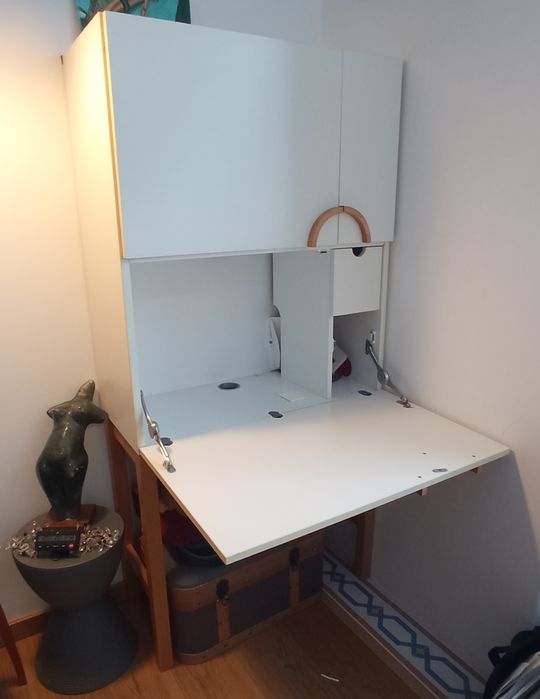 Escrivaninha Modelo Cyril, IKEA PS 2007