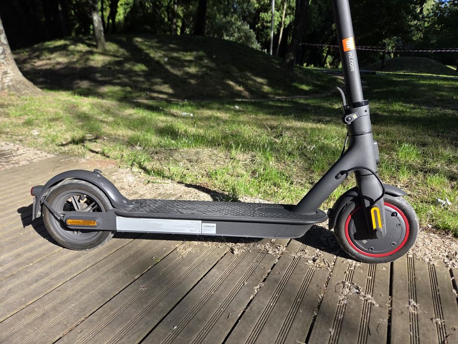 Xiaomi Scooter Pro 2 1020km com capacete