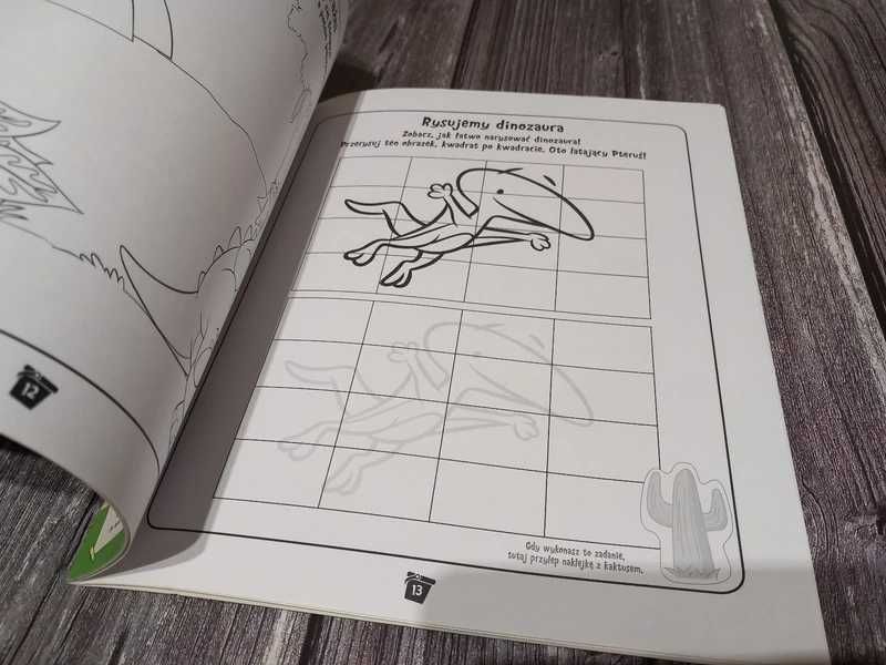Harry i wiaderko pełne dinozaurów