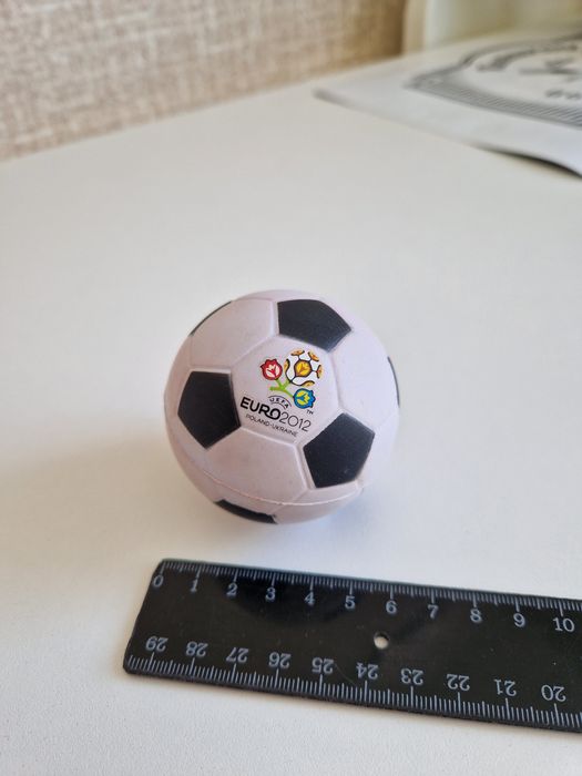 Сувенірний футбольний матч Euro 2012