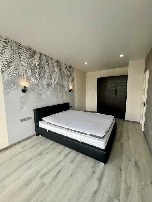 Буйка-1 кім,ціна 80000 євро.