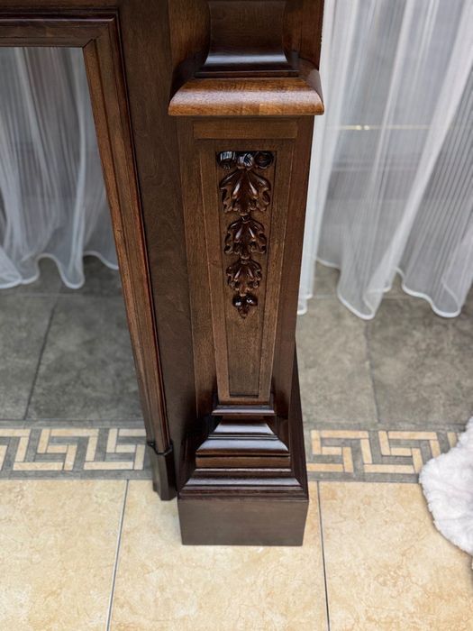 Деревʼяний Камінний портал