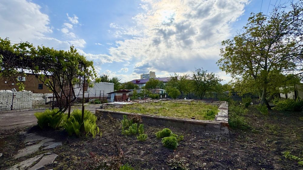 Продаж земельноі ділянки 10сот під КОМЕРЦІЮ М.Грушевського ( 1травня )