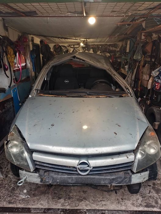 Авто Опель Астра після ДТП