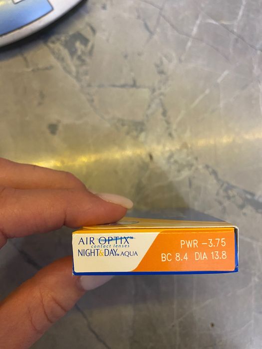 Лінзи AirOptix Day&Night -3.75.