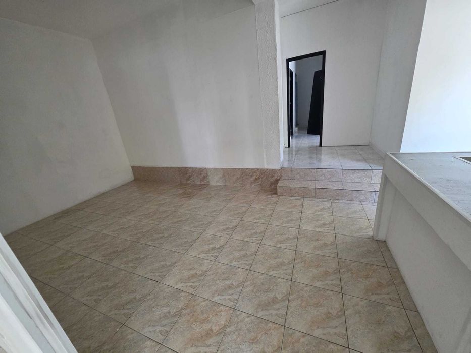 Arrenda-se espaço comercial - TONDELA