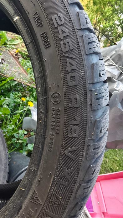 Uniroyal MS Plus 77 245 40 18