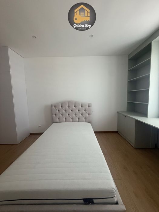Продам Просторий Мебльований Будинок 220м2, 10соток , с. Гора , 10км