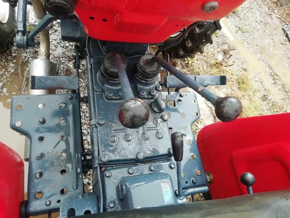Trator Shibaura 4x4 com documentos