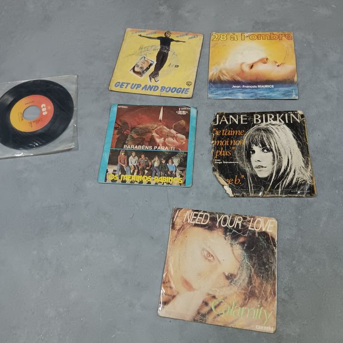 Radio gira discos antigo, discos de vinil