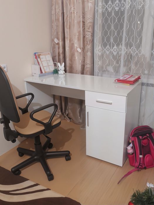 Парта Письмовий комп’ютерний офісний стіл письменный компьютерный стол