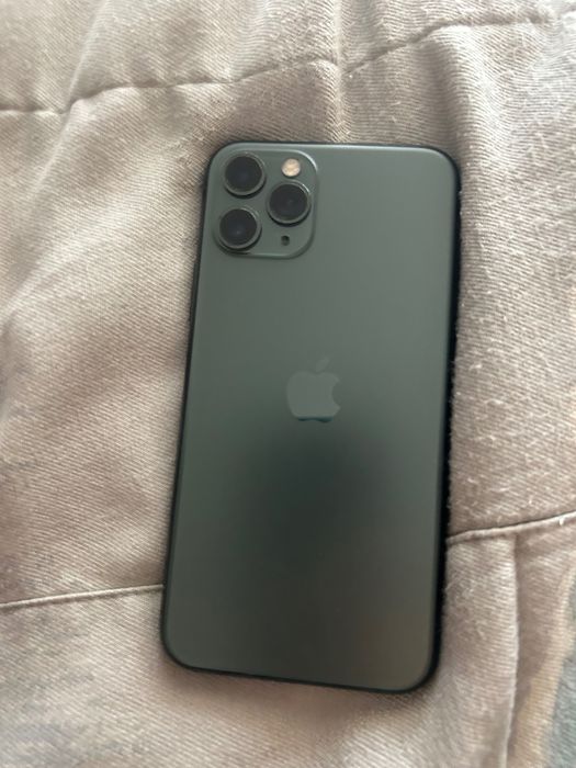 iPhone 11 pro verde escuro