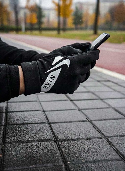 Rękawiczki zimowe Nike L – ciepłe, dotykowe, czarne | Polar / Fleece