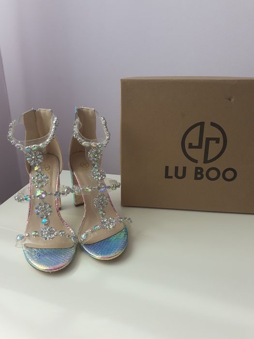 Sandały na obcasie Lu Boo 40 cyrkonie śliczne