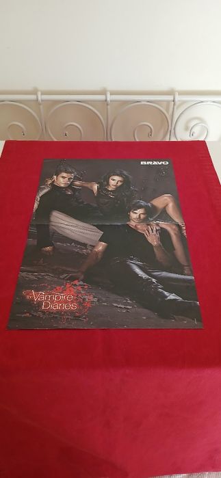 Poster The Vampire Diaries, com defeito