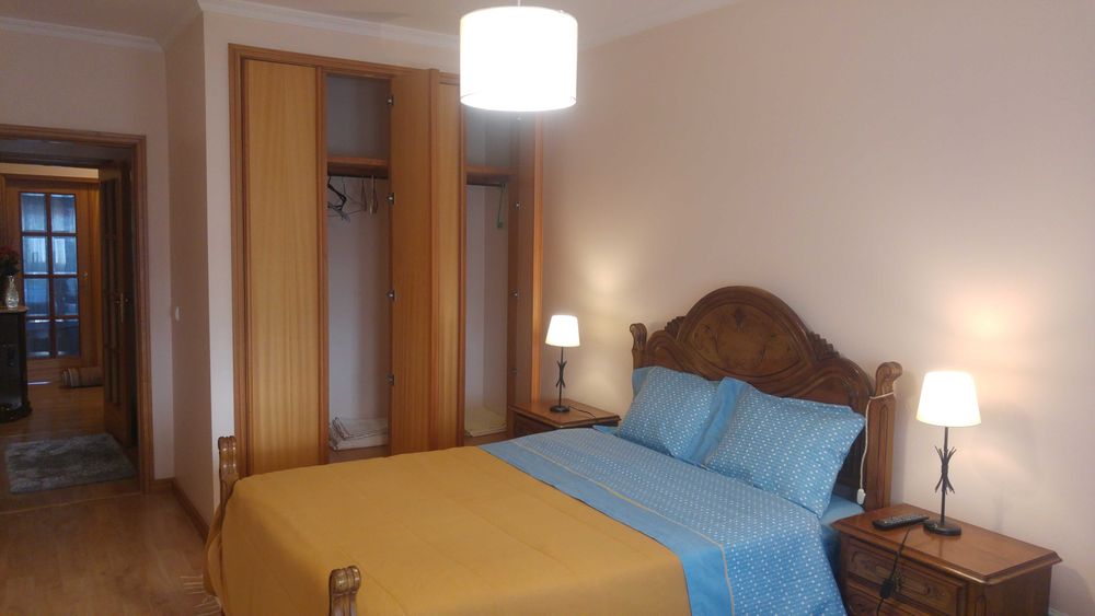 Quarto em Canelas