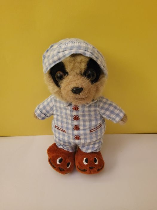 Meerkovo Oleg PJ . Kolekcjonerska surykatka