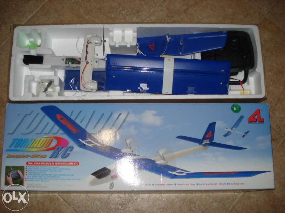 Avião telecomandado