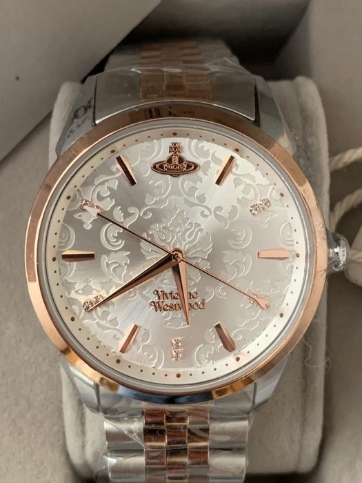 Новий годинник Vivienne Westwood
