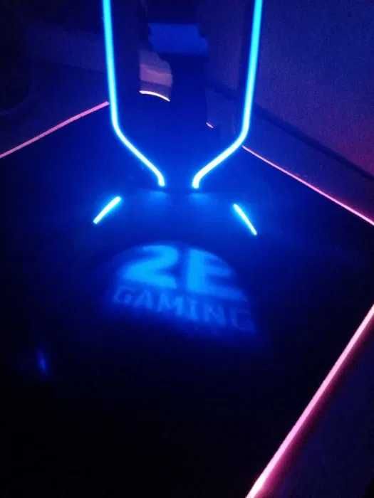 2E gaming headset stand GST3