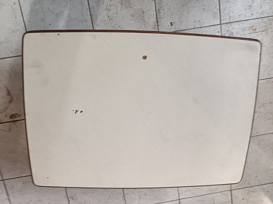 Mesa dobrável de autocaravana