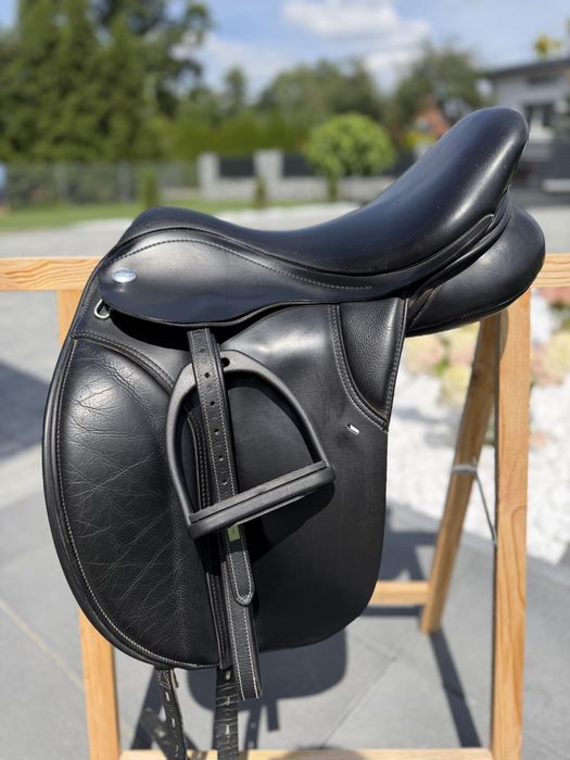 Siodło 17 ujeżdżeniowe Thorowgood COB T8 WYMIENNE łęki dressage