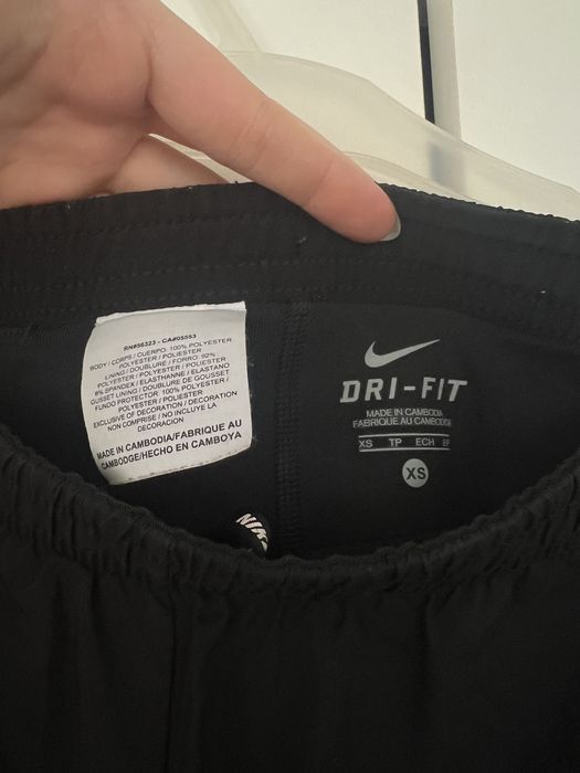 Spodenki szorty sportowe Nike czarne XS