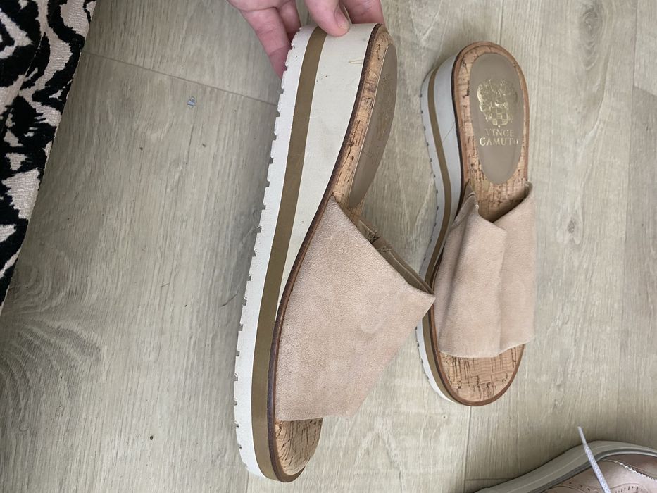 Жіночі сандалі-мюлі Vince Camuto із замшевим верхом