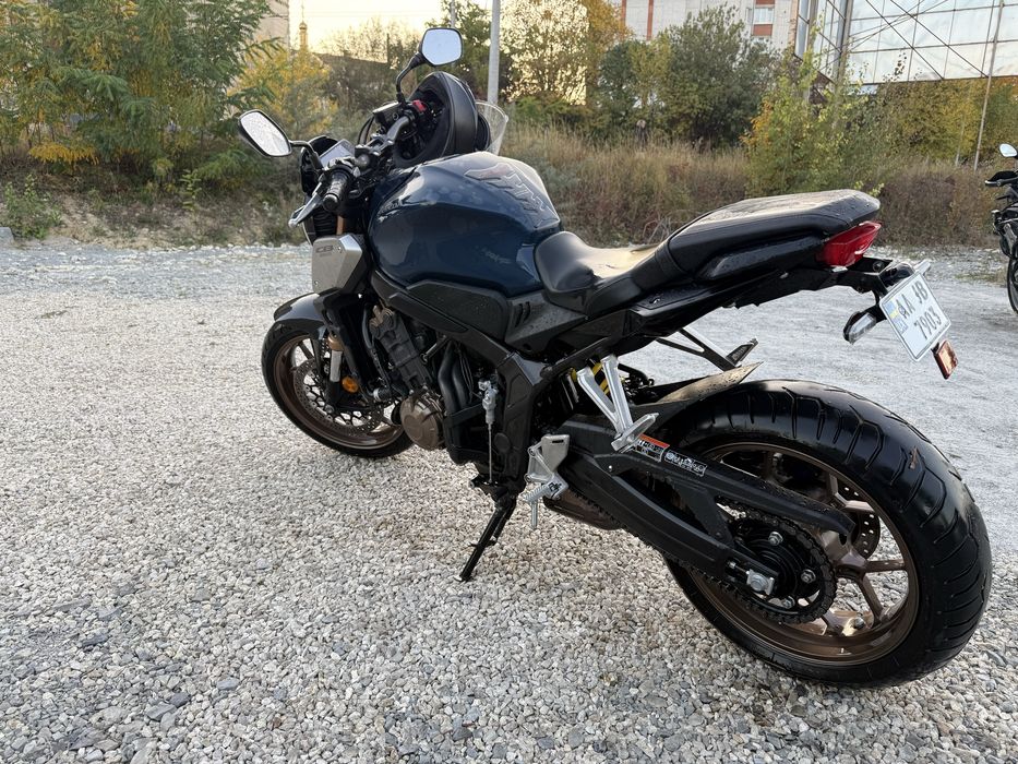 мотоцикл Honda CB 650 R