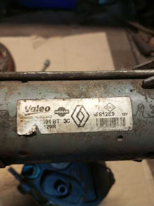 Продам стартер на Renault Duster