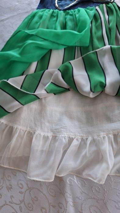 Літнє яскраве платтячко