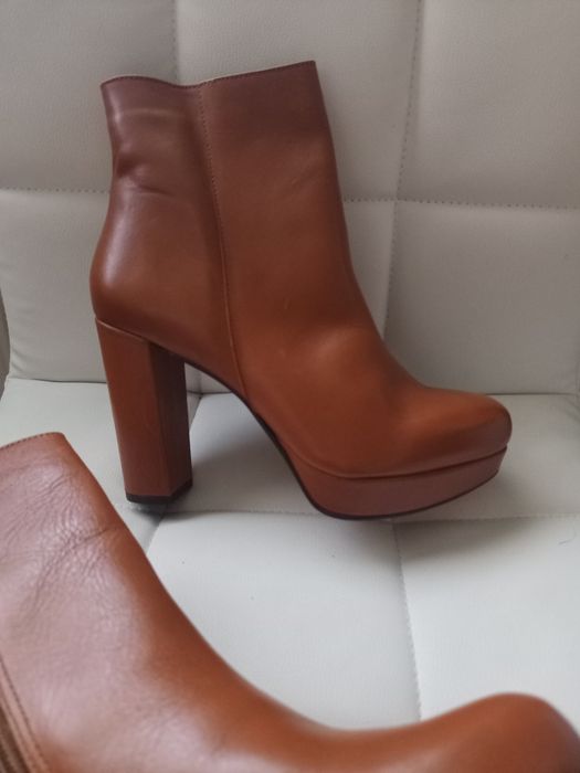 Skórzane botki bullboxer 41 wkładka ok 26,5 cm obcas ok 11 cm platform
