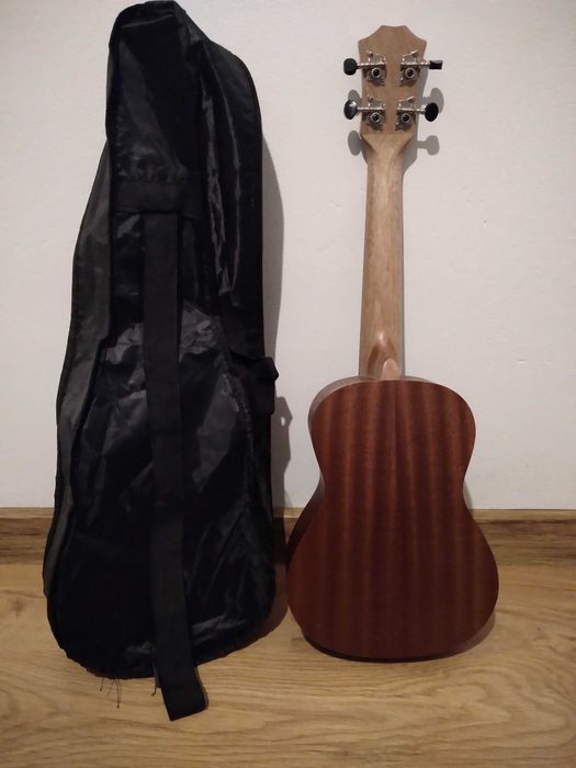 Ukulele koncertowe-drewniane