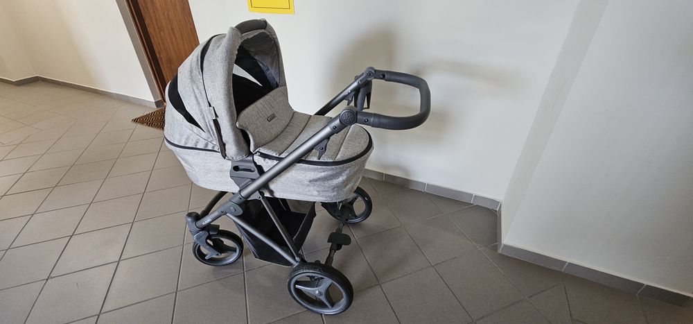 Sprzedam wózek dziecięcy Bebetto Flavio 2w1 – gondola + spacerówka