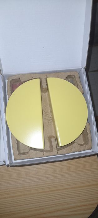 Pega de comoda de criança