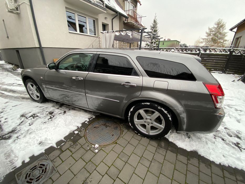 Chrysler 300c, 2,7 gaz, bardzo ładny stan.