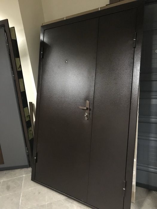 Двері вхідні броньовані РОЗПРОДАЖ