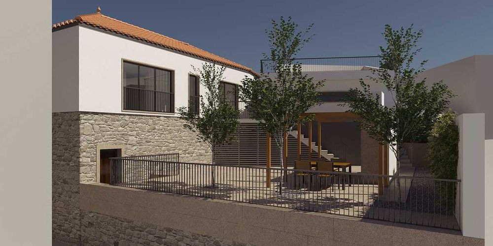 Moradia para recuperar no Douro