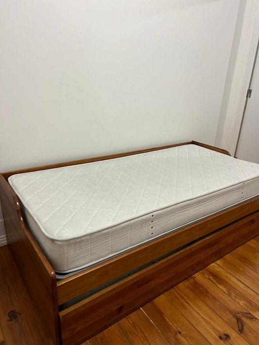 Cama de Solteiro c/ Gavetão Elevatório + 2 Colchões Incluídos