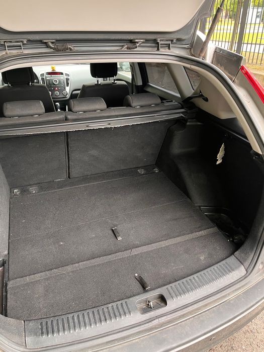 Kia Ceed 1.4 benzyna 2011 kombi