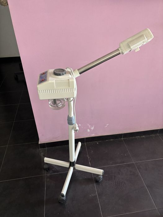 Mobiliario de cabeleireiro e estetica