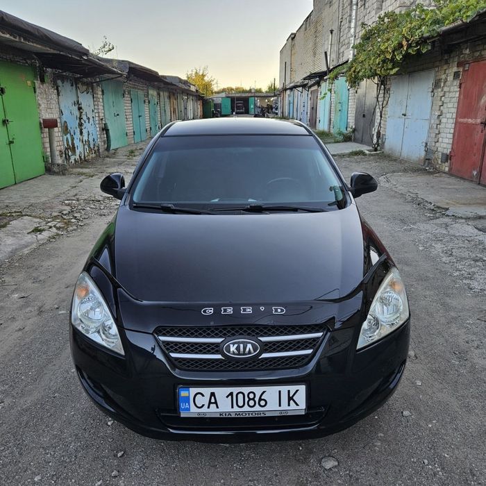 Продам Kia Ceed в отличном состоянии.